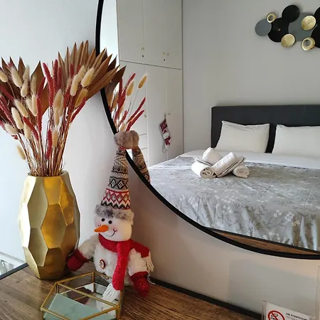 Cozy Castle View 公寓 纳夫普利翁