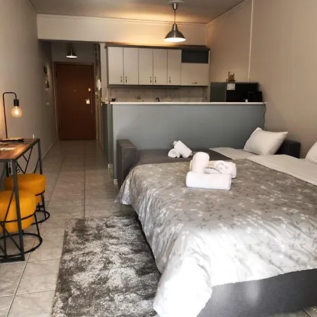 Cozy Castle View * 纳夫普利翁