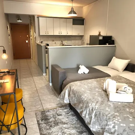 Cozy Castle View Apartment